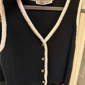 Abercrombie & Fitch Black V-Neck Sweater Vest